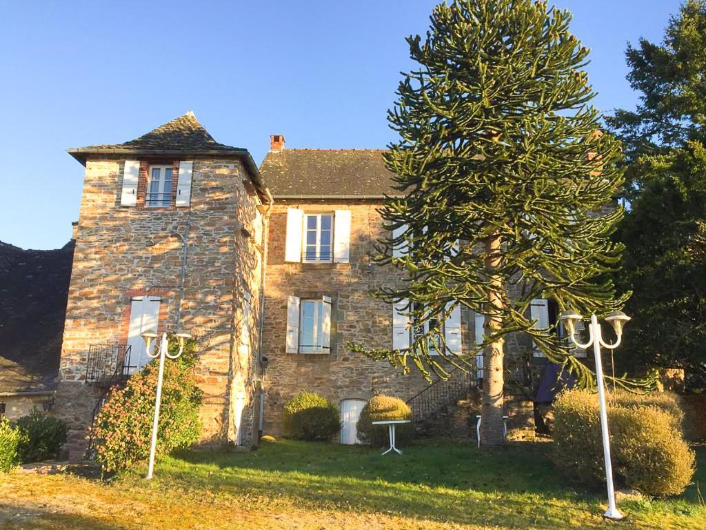 Le Saint-Etienne Hotel Aubazines Exterior photo
